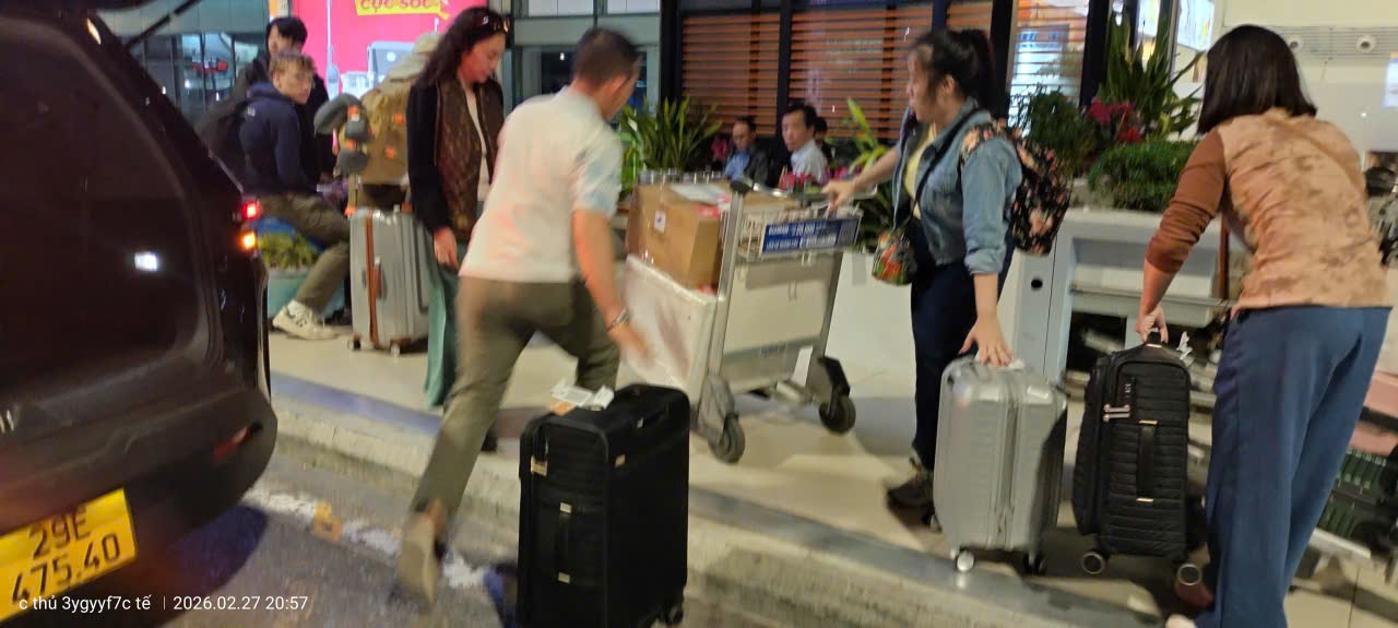 Taxi đi sân bay Nội Bài 247 giá chỉ 130K